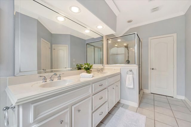 2421 Baycrest Drive, Houston, TX 77058
