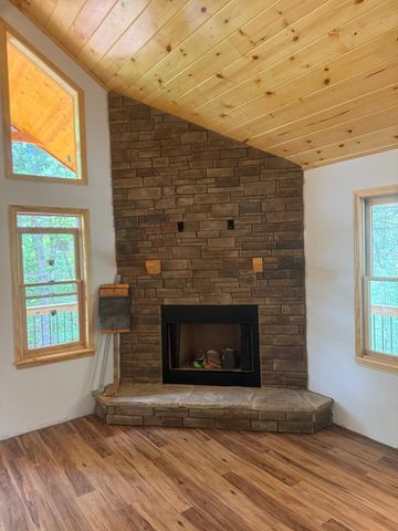 271 Cloud Les Lane, Murphy, NC 28906
