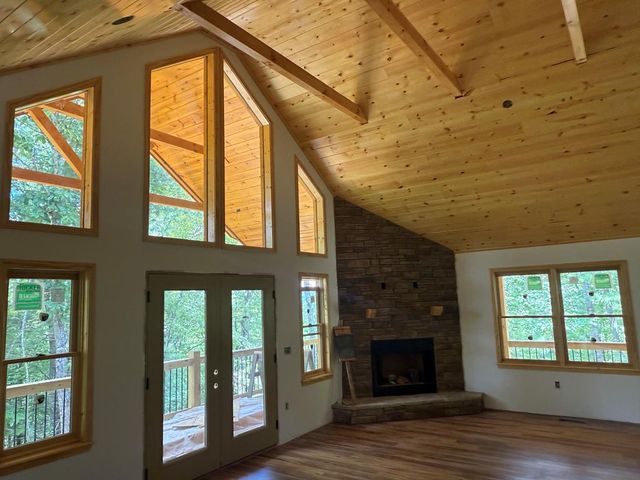 271 Cloud Les Lane, Murphy, NC 28906