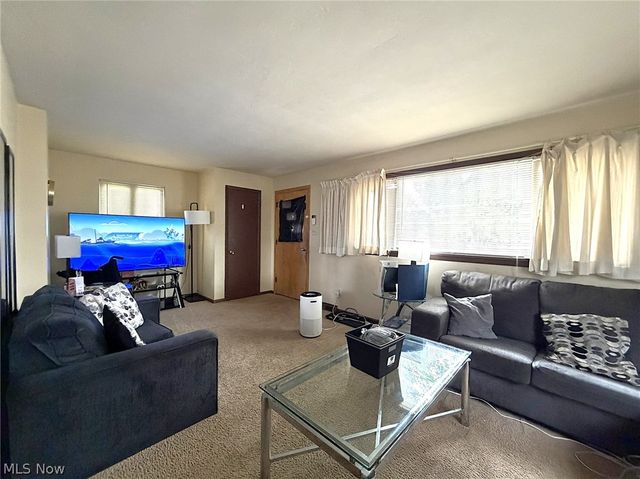 20661 Belvidere Avenue, Fairview Park, OH 44126
