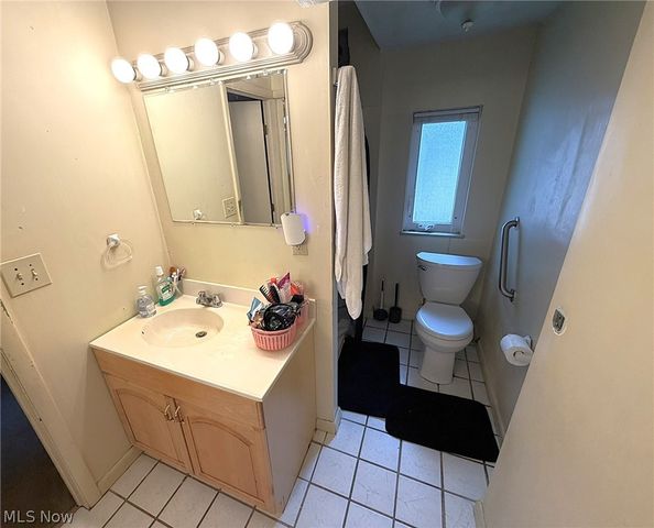 20661 Belvidere Avenue, Fairview Park, OH 44126