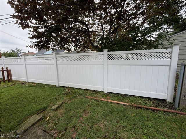 20661 Belvidere Avenue, Fairview Park, OH 44126