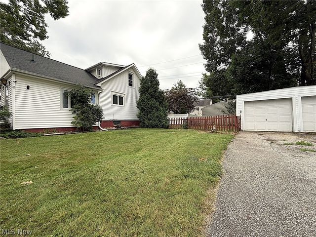 20661 Belvidere Avenue, Fairview Park, OH 44126