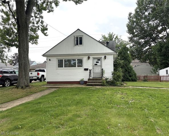 20661 Belvidere Avenue, Fairview Park, OH 44126