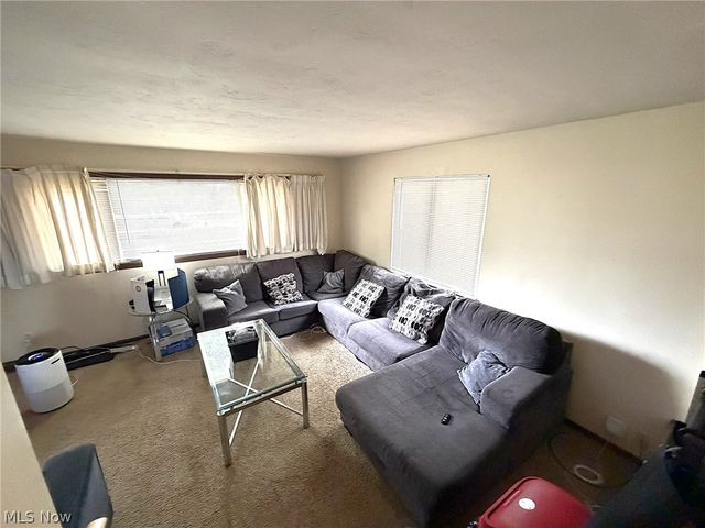 20661 Belvidere Avenue, Fairview Park, OH 44126