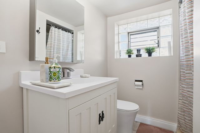 10459 S 81st Avenue, Palos Hills, IL 60465