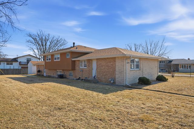 10459 S 81st Avenue, Palos Hills, IL 60465