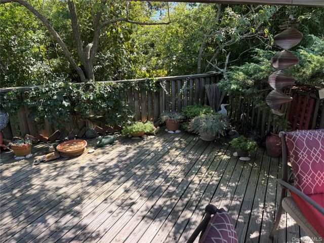 780 Surf Road, Corneille Estates, NY 11770