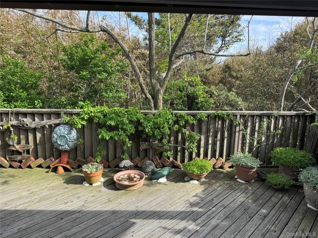 780 Surf Road, Corneille Estates, NY 11770