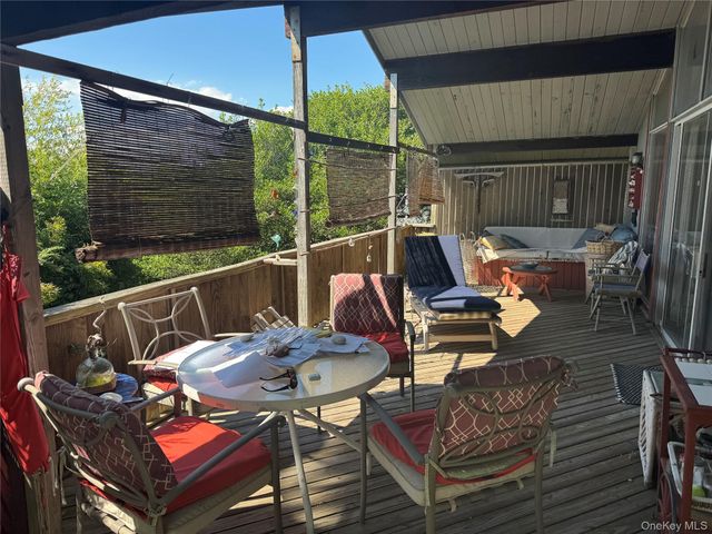 780 Surf Road, Corneille Estates, NY 11770