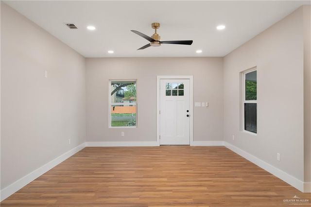 1004 N Francisco Avenue, Mission, TX 78572