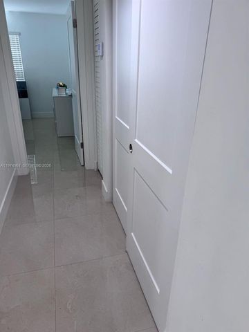 18860 NW 57th Ave 208, Hialeah, FL 33015