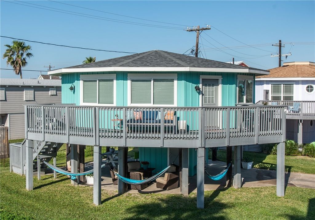 1923 S 11th St 2, Port Aransas, TX 78373 — photo 2