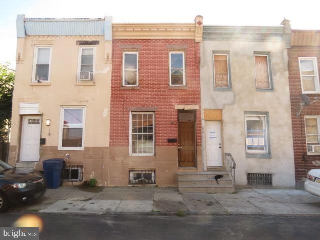 3027 C ST, Philadelphia, PA 19134