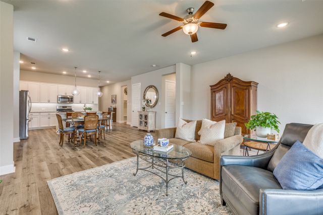 3909 Sunflower Drive, Aubrey, TX 76227