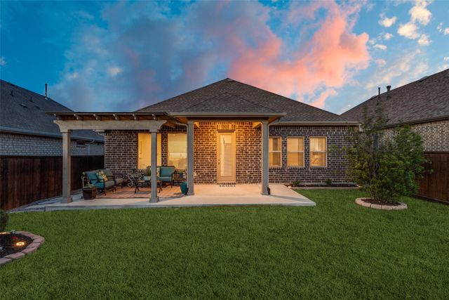 3909 Sunflower Drive, Aubrey, TX 76227
