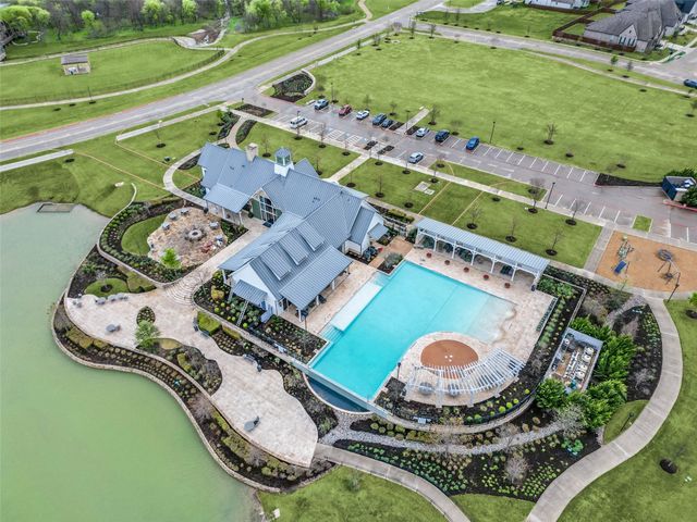 3909 Sunflower Drive, Aubrey, TX 76227