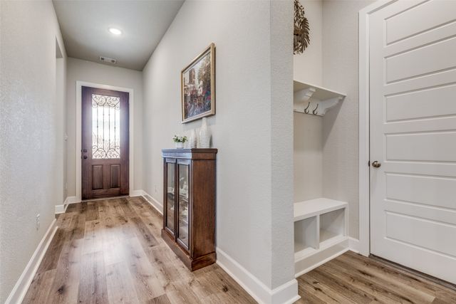 3909 Sunflower Drive, Aubrey, TX 76227