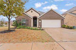 466 Rockaway Drive, Midlothian, TX 76065