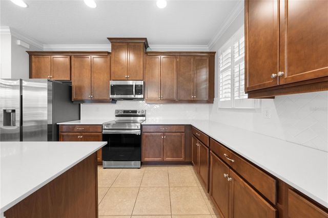 3204 OXBOW CT, St Cloud, FL 34773