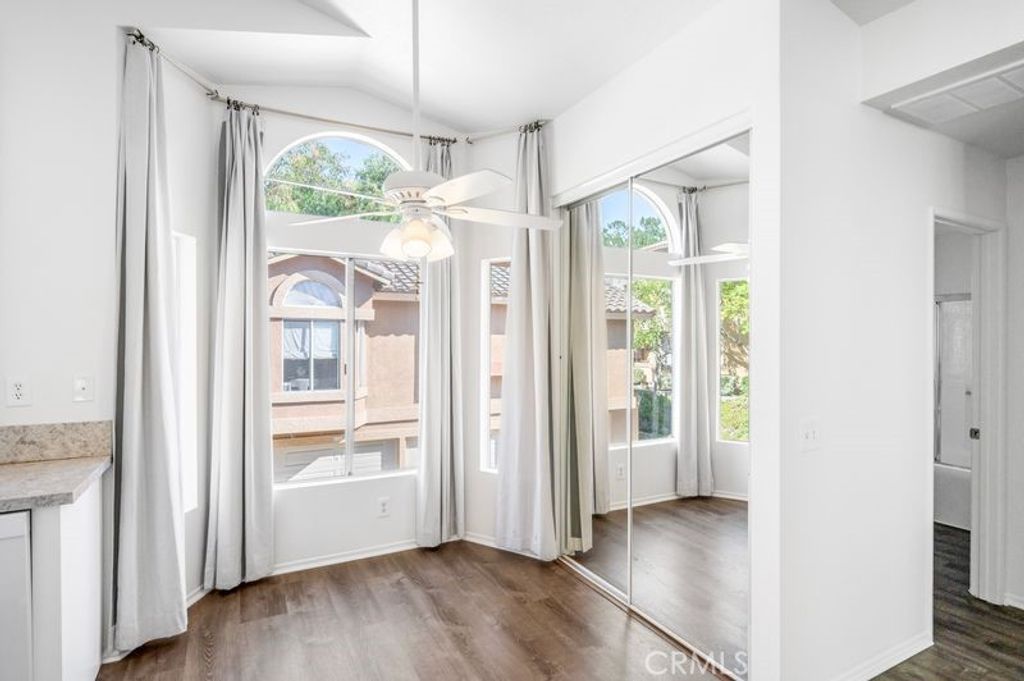 19431 Rue De Valore 8A, Lake Forest, CA 92610 — photo 4