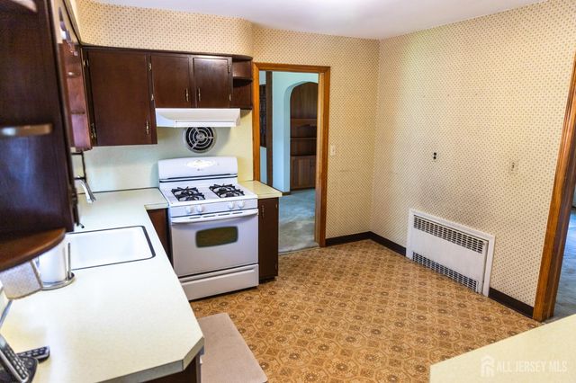 128 CLIFFORD Street, South Plainfield, NJ 08070