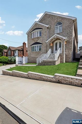 11 Linden Avenue, Kearny, NJ 07032
