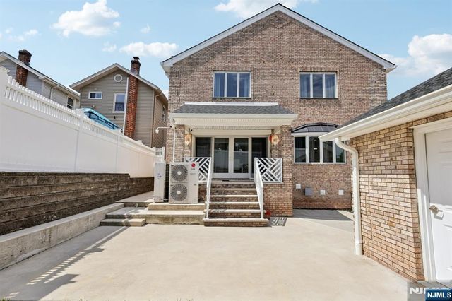 11 Linden Avenue, Kearny, NJ 07032