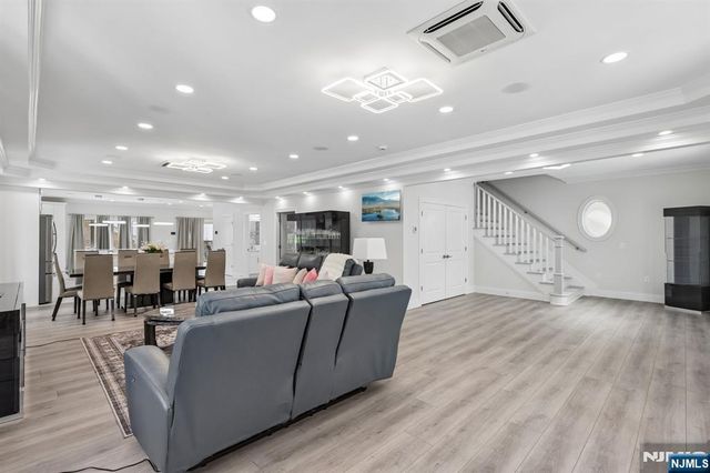 11 Linden Avenue, Kearny, NJ 07032