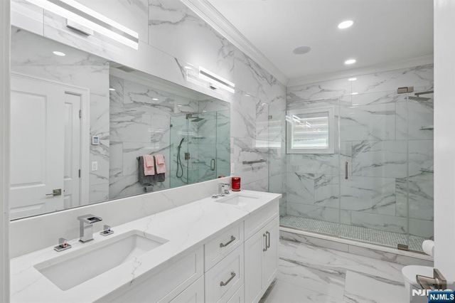 11 Linden Avenue, Kearny, NJ 07032