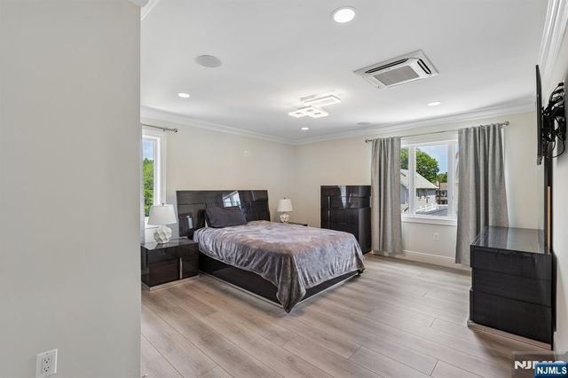 11 Linden Avenue, Kearny, NJ 07032