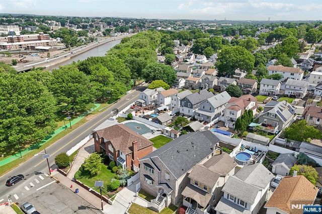 11 Linden Avenue, Kearny, NJ 07032