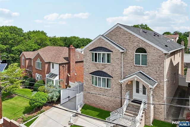 11 Linden Avenue, Kearny, NJ 07032