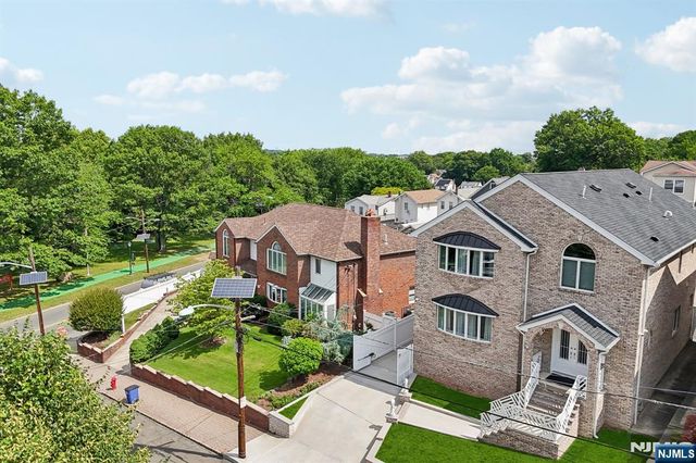 11 Linden Avenue, Kearny, NJ 07032