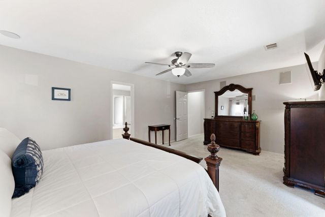 31 N Pathfinders Circle, The Woodlands, TX 77381