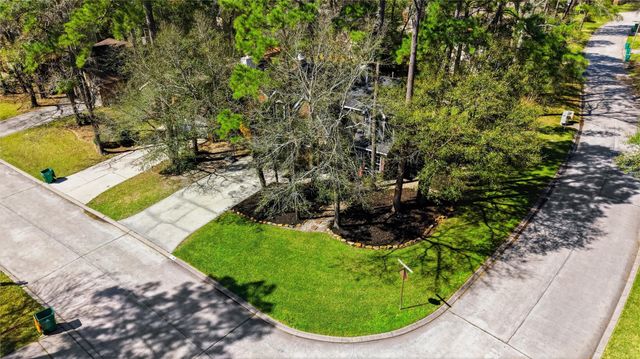 31 N Pathfinders Circle, The Woodlands, TX 77381