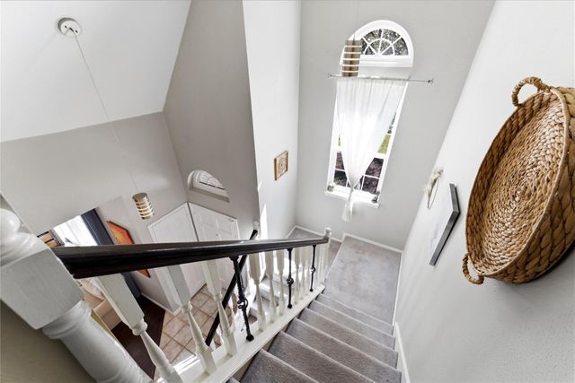 31 N Pathfinders Circle, The Woodlands, TX 77381