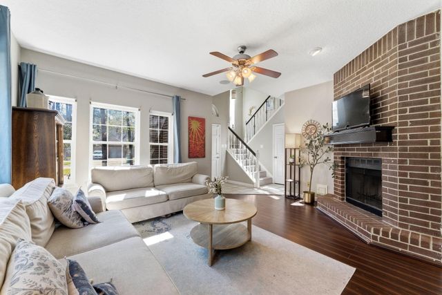 31 N Pathfinders Circle, The Woodlands, TX 77381