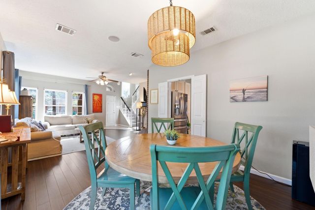 31 N Pathfinders Circle, The Woodlands, TX 77381