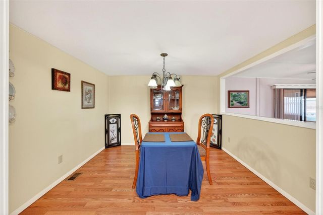 31643 HOWARD STREET, Tavares, FL 32778