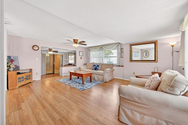 31643 HOWARD STREET, Tavares, FL 32778