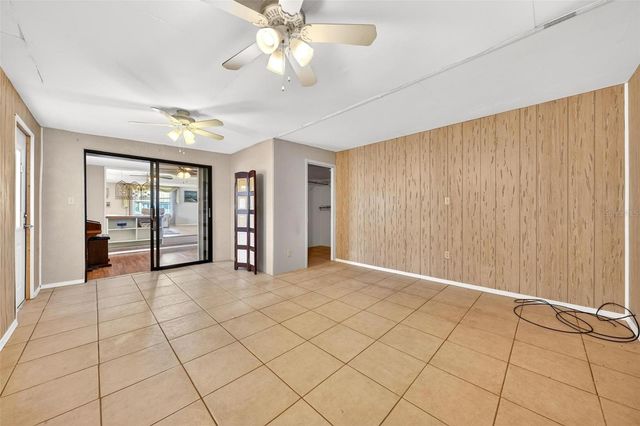 31643 HOWARD STREET, Tavares, FL 32778