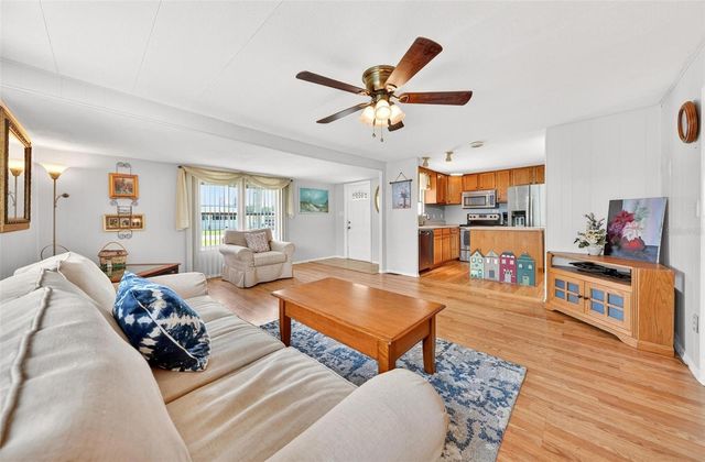 31643 HOWARD STREET, Tavares, FL 32778