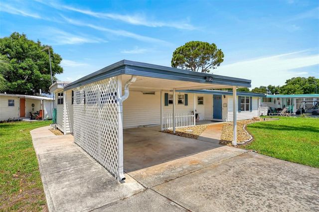 31643 HOWARD STREET, Tavares, FL 32778