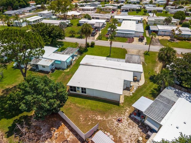 31643 HOWARD STREET, Tavares, FL 32778