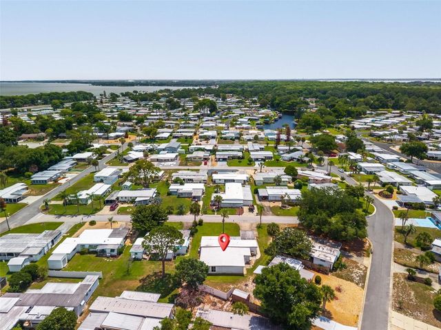 31643 HOWARD STREET, Tavares, FL 32778