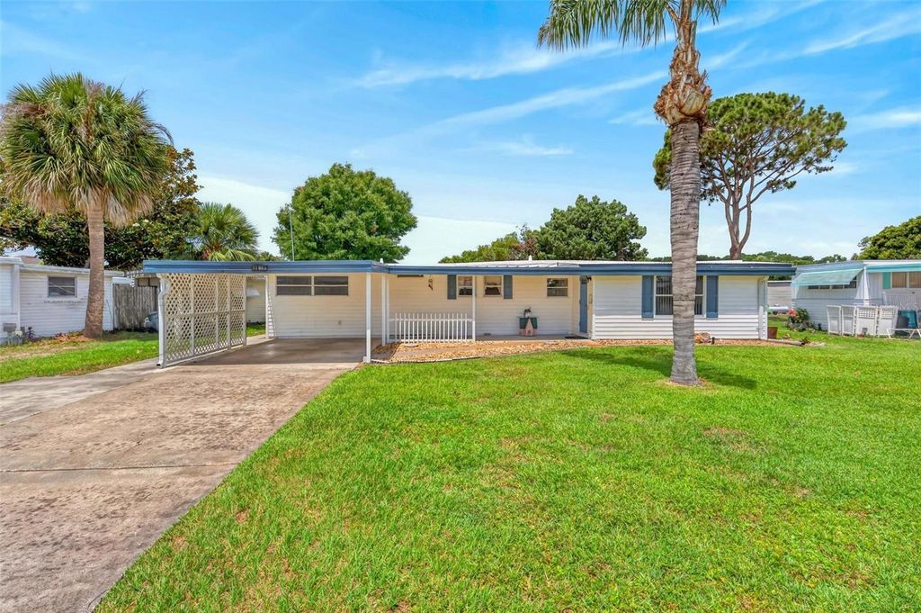 31643 HOWARD STREET, Tavares, FL 32778
