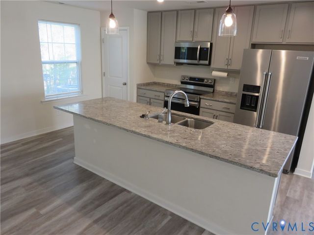 1935 Kennington Park Rd, Aylett, VA 23009