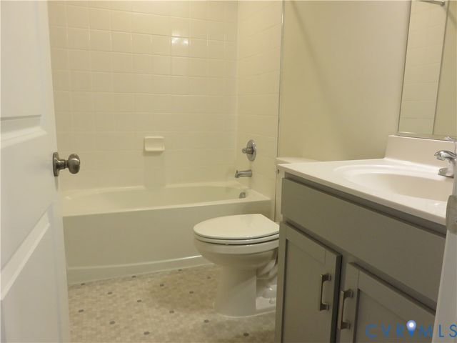 1935 Kennington Park Rd, Aylett, VA 23009