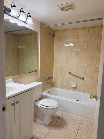 507 Shady Pine Way D1, Greenacres, FL 33415